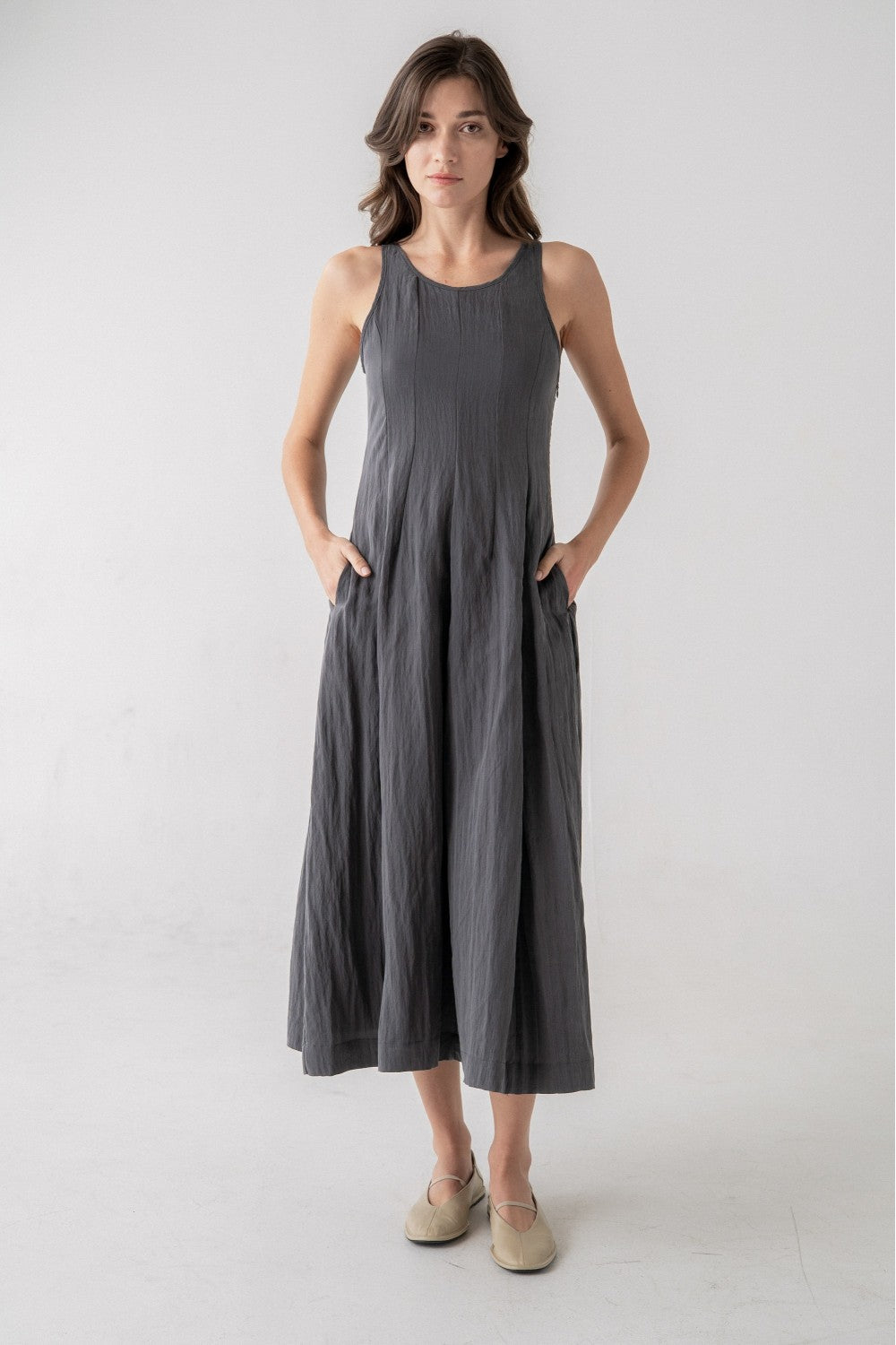 S/L Flowy Midi Grey Dress