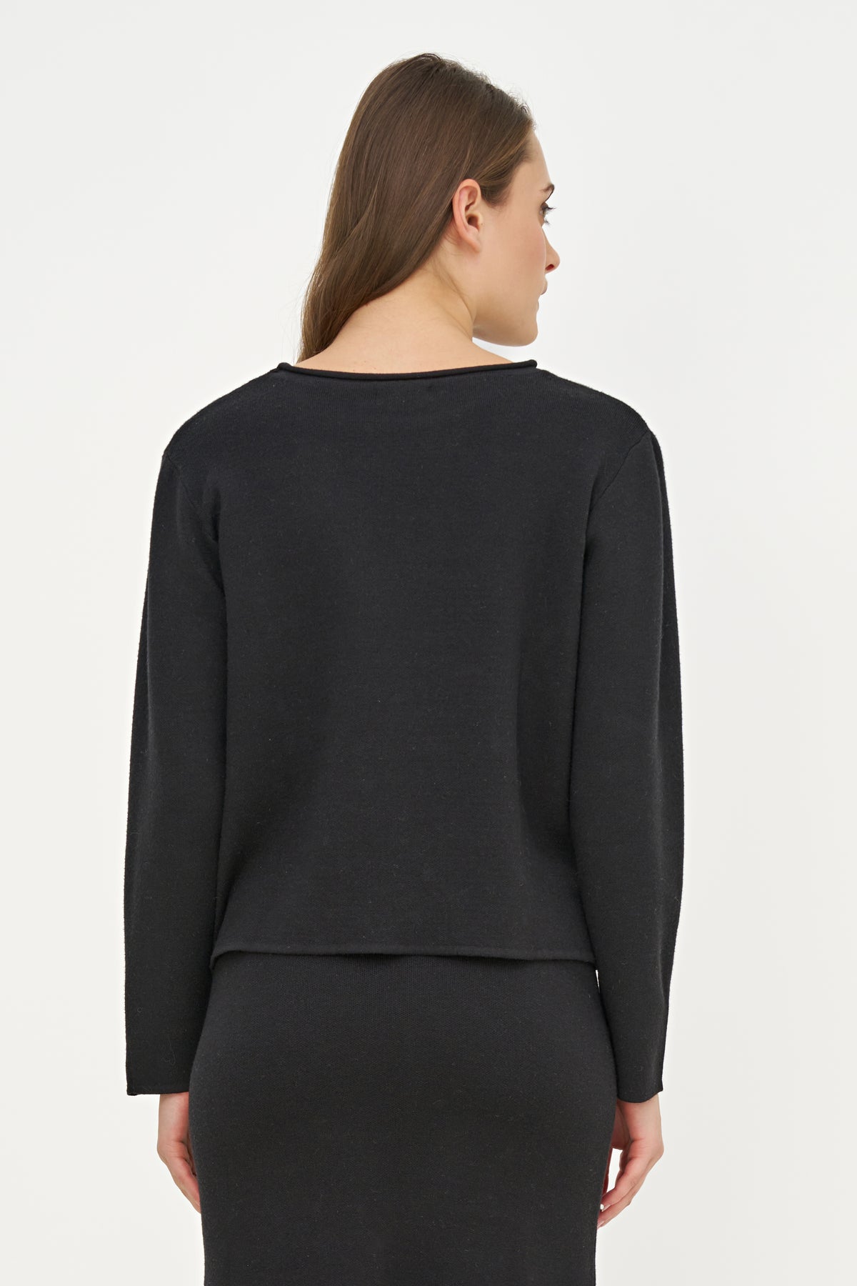 Knit Sweater Black w/ Pearls