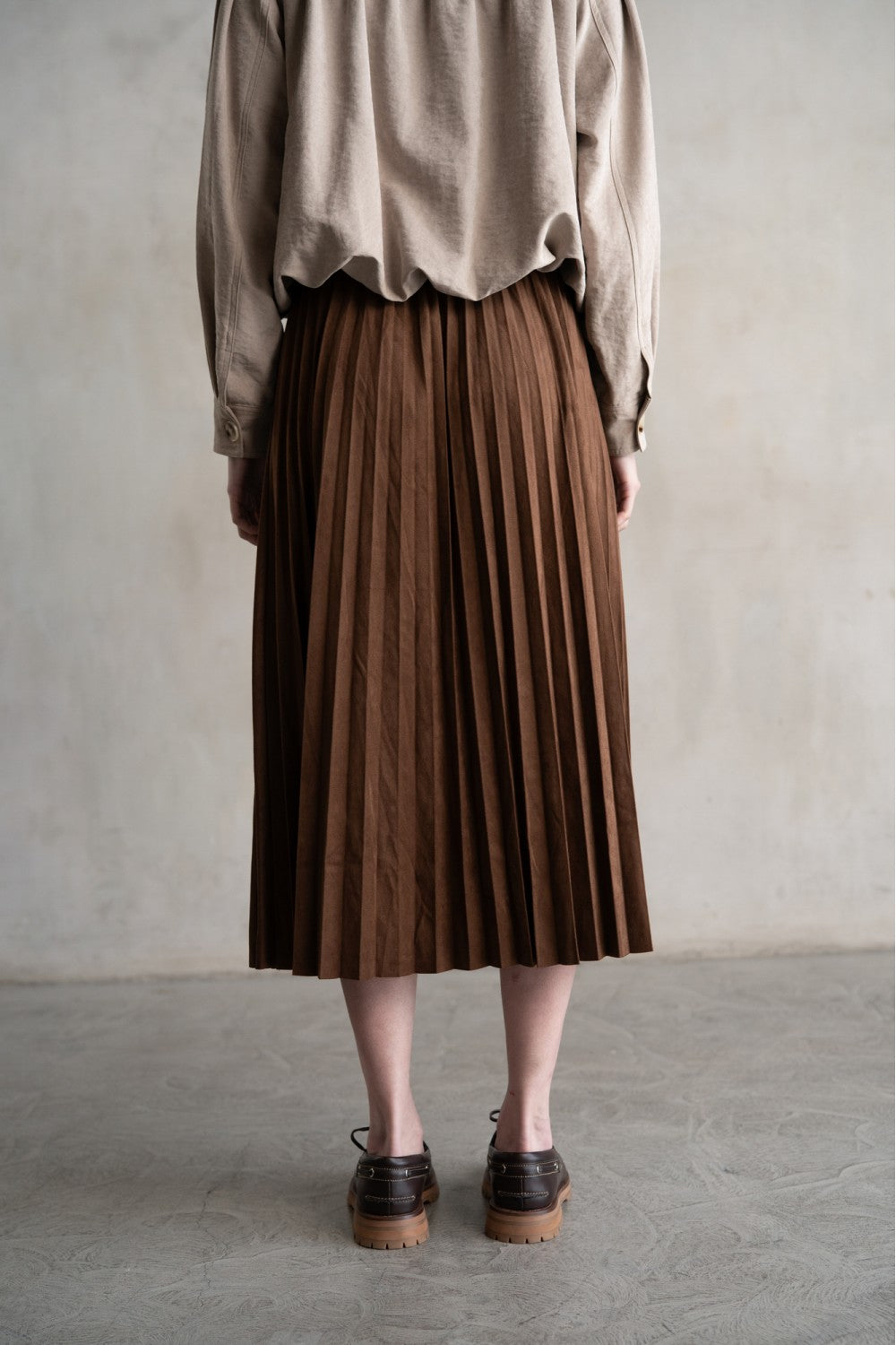 Elastic Waist Pleated Midi Skirt