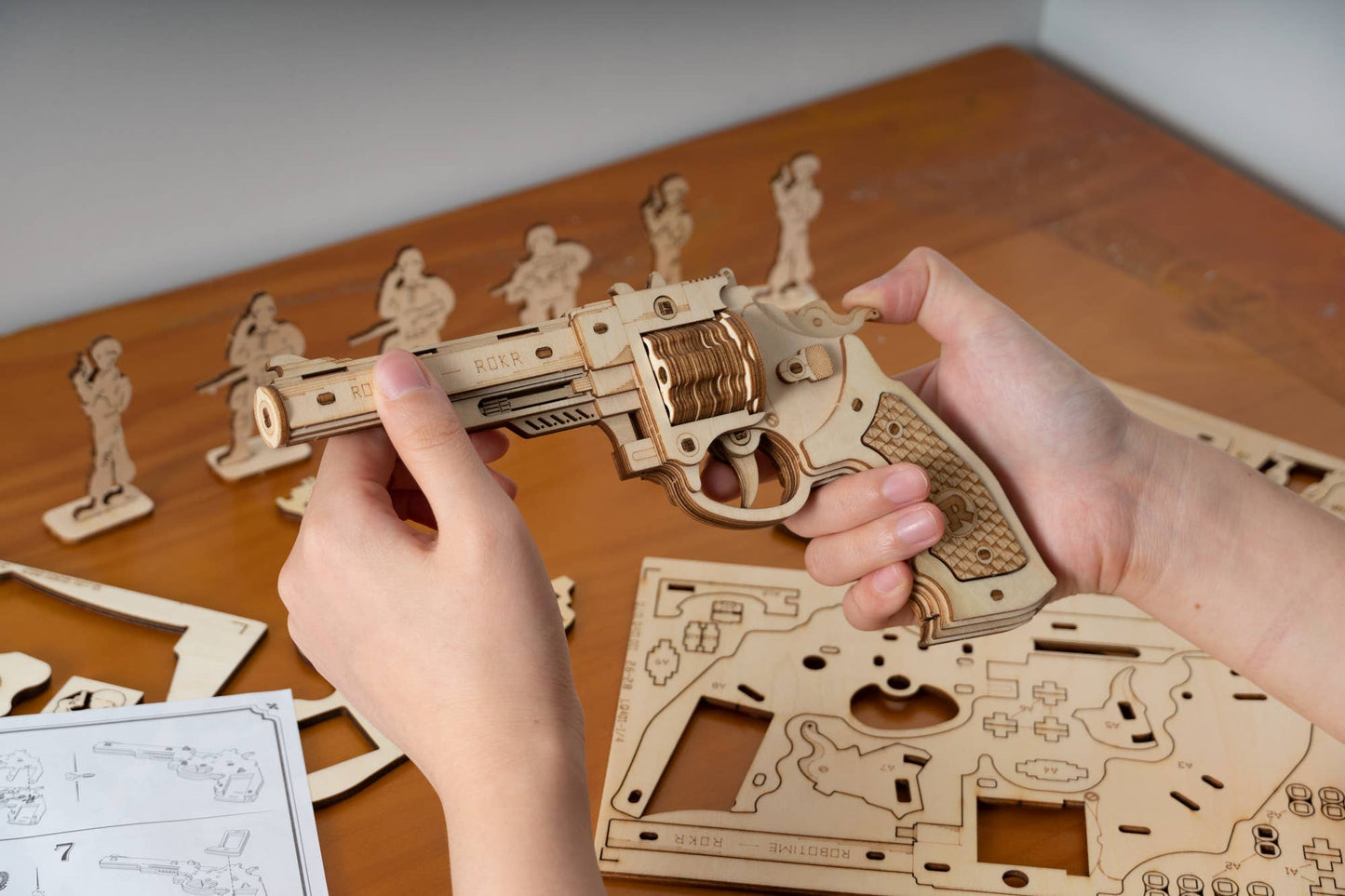 DIY 3D Puzzle: Corsac M60 Rubber Band Gun Kids