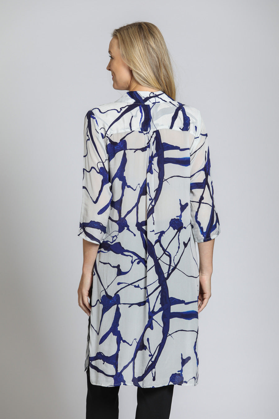 3/4 Sleeve Button-Up w/Side Slits Navy Multi