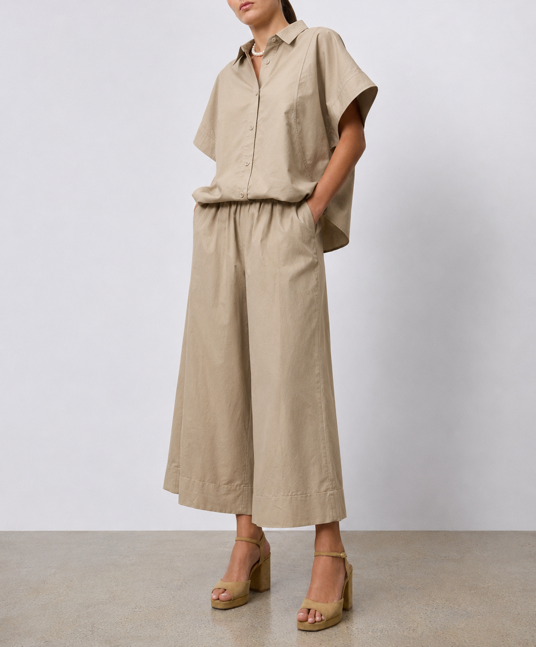 Crop Taupe Pant w/Pockets