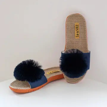 Pom Pom Slides All