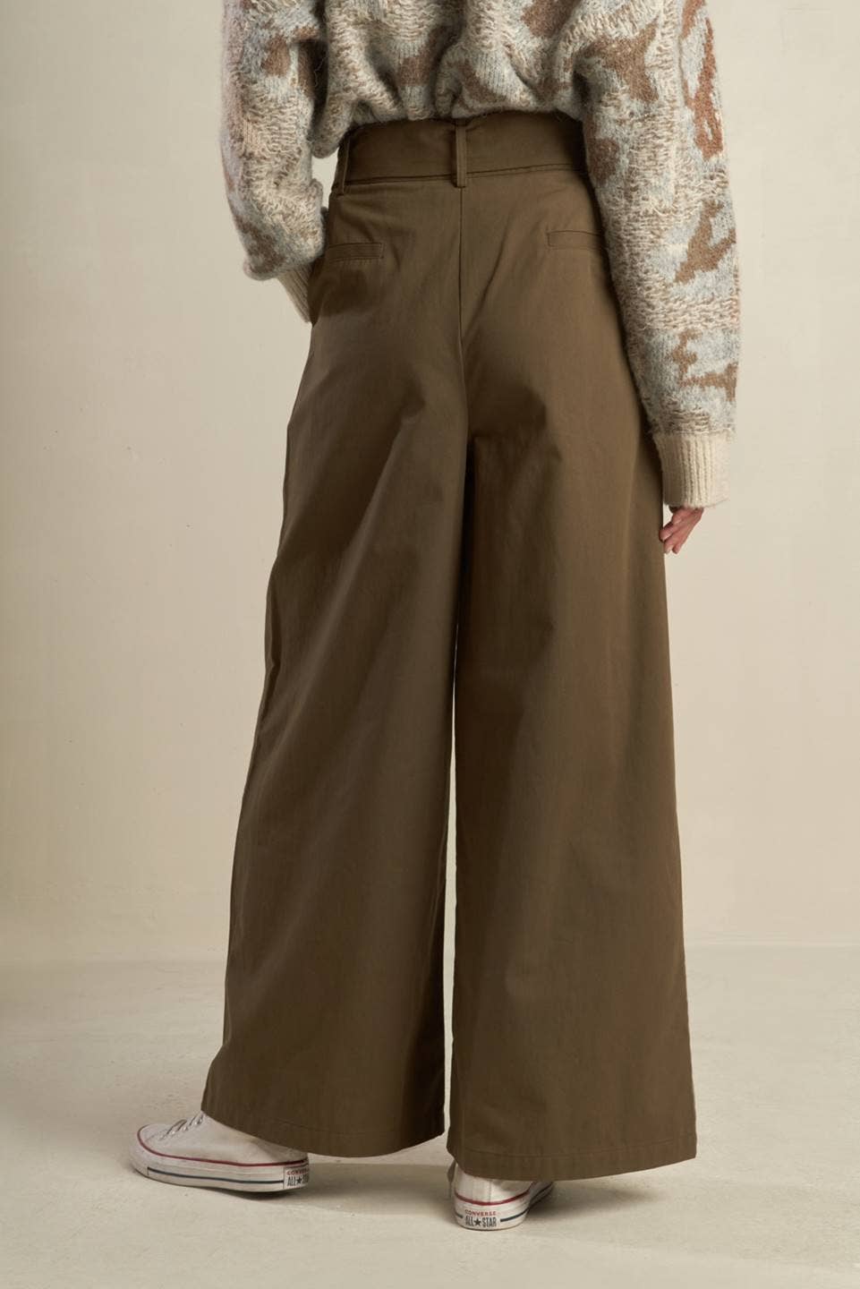 A solid woven pant - Brown