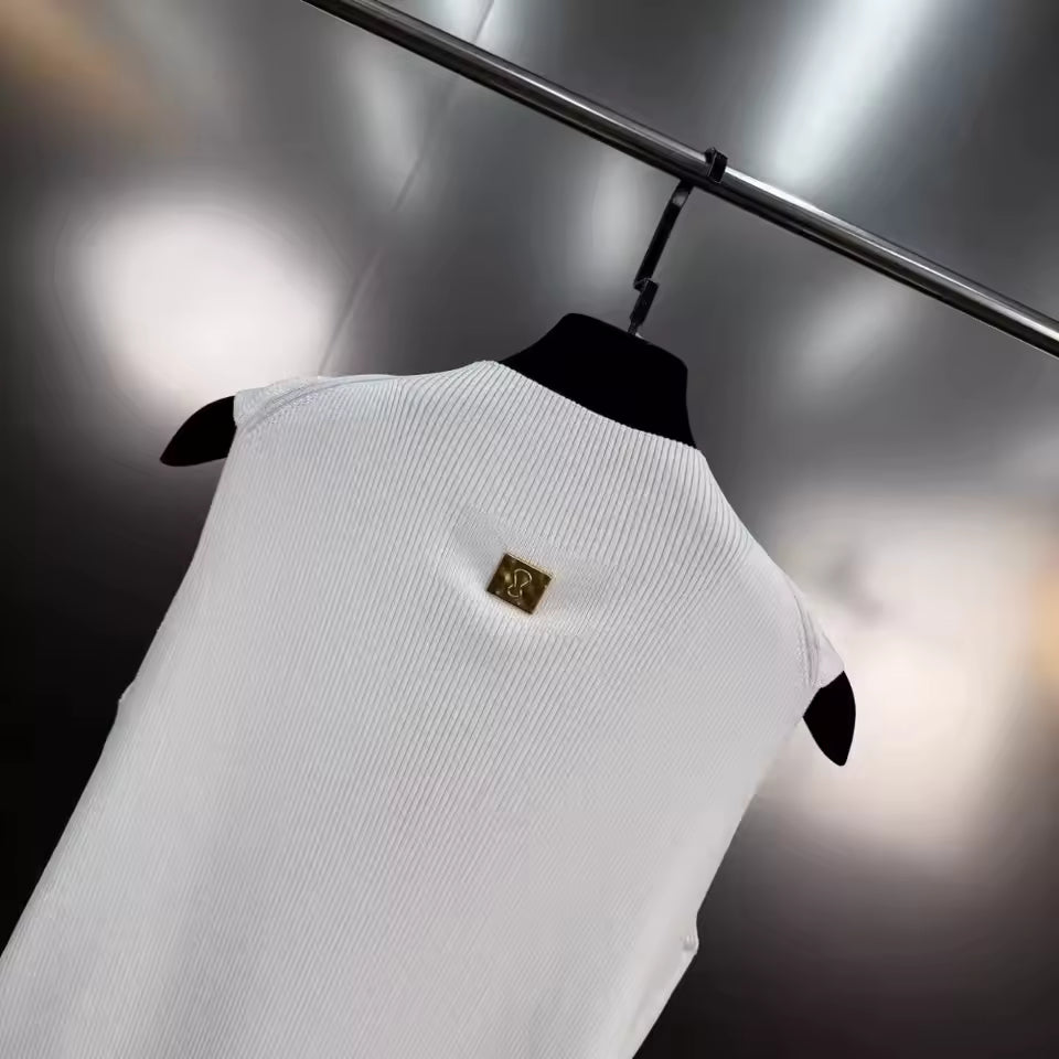 O-Neck S/L Metal Cutout Knitted Top