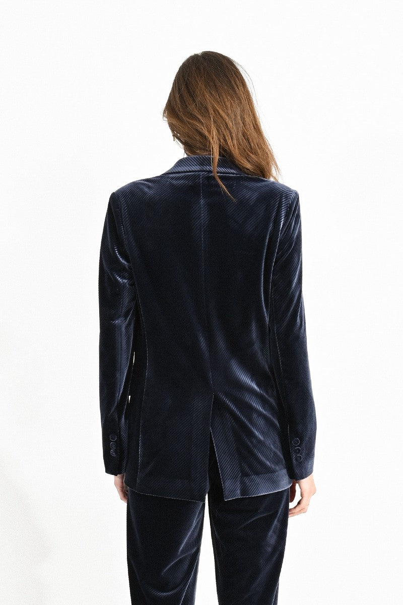 VELVET BLAZER