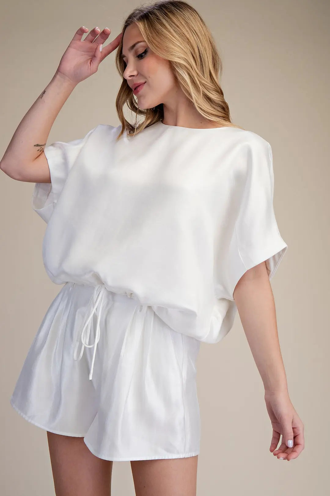 Round Neck Short Sleeve Top