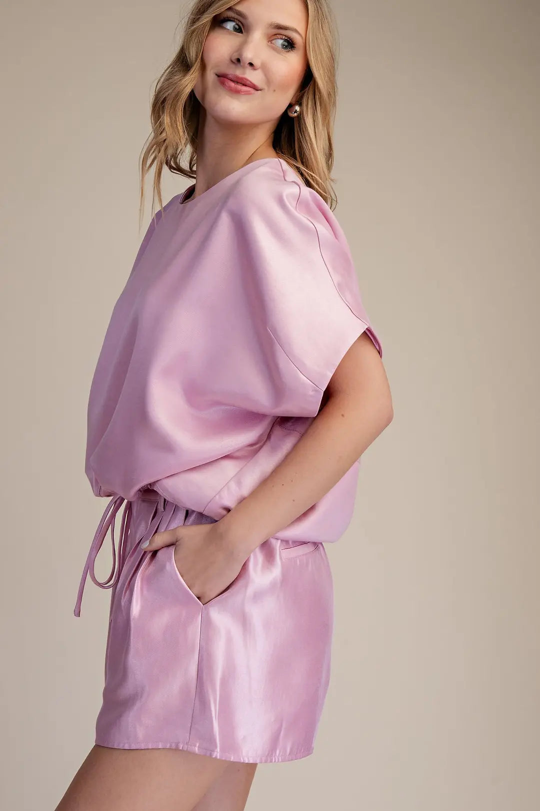 Round Neck Short Sleeve Top