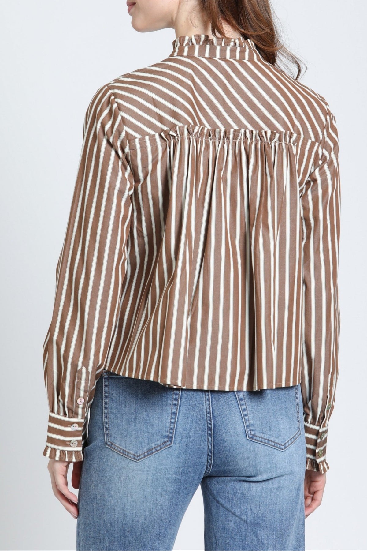 Cropped Shirt with Ruffle