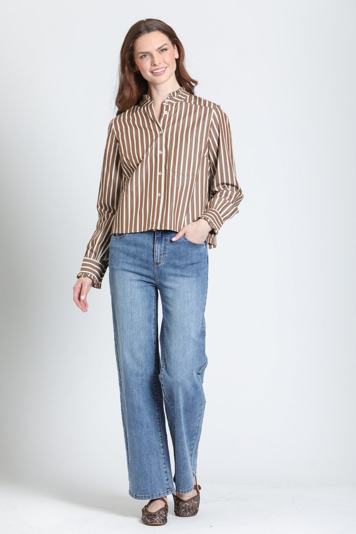 Cropped Shirt with Ruffle