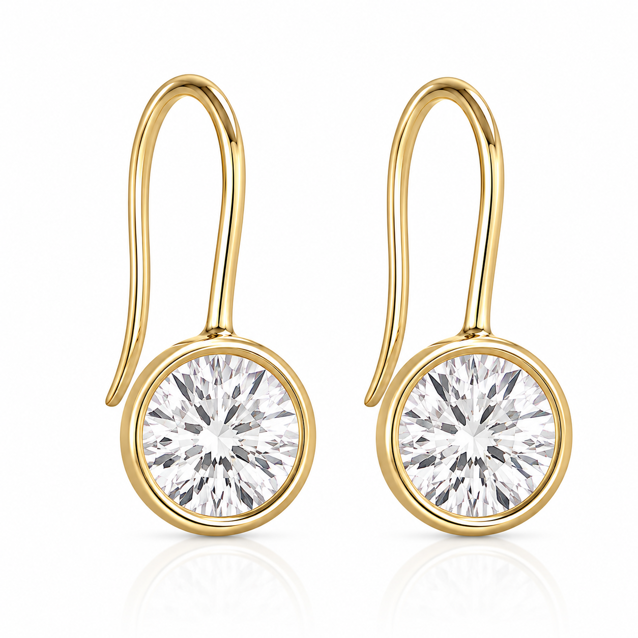 Lyla Bezel Earring: Gold / 8mm