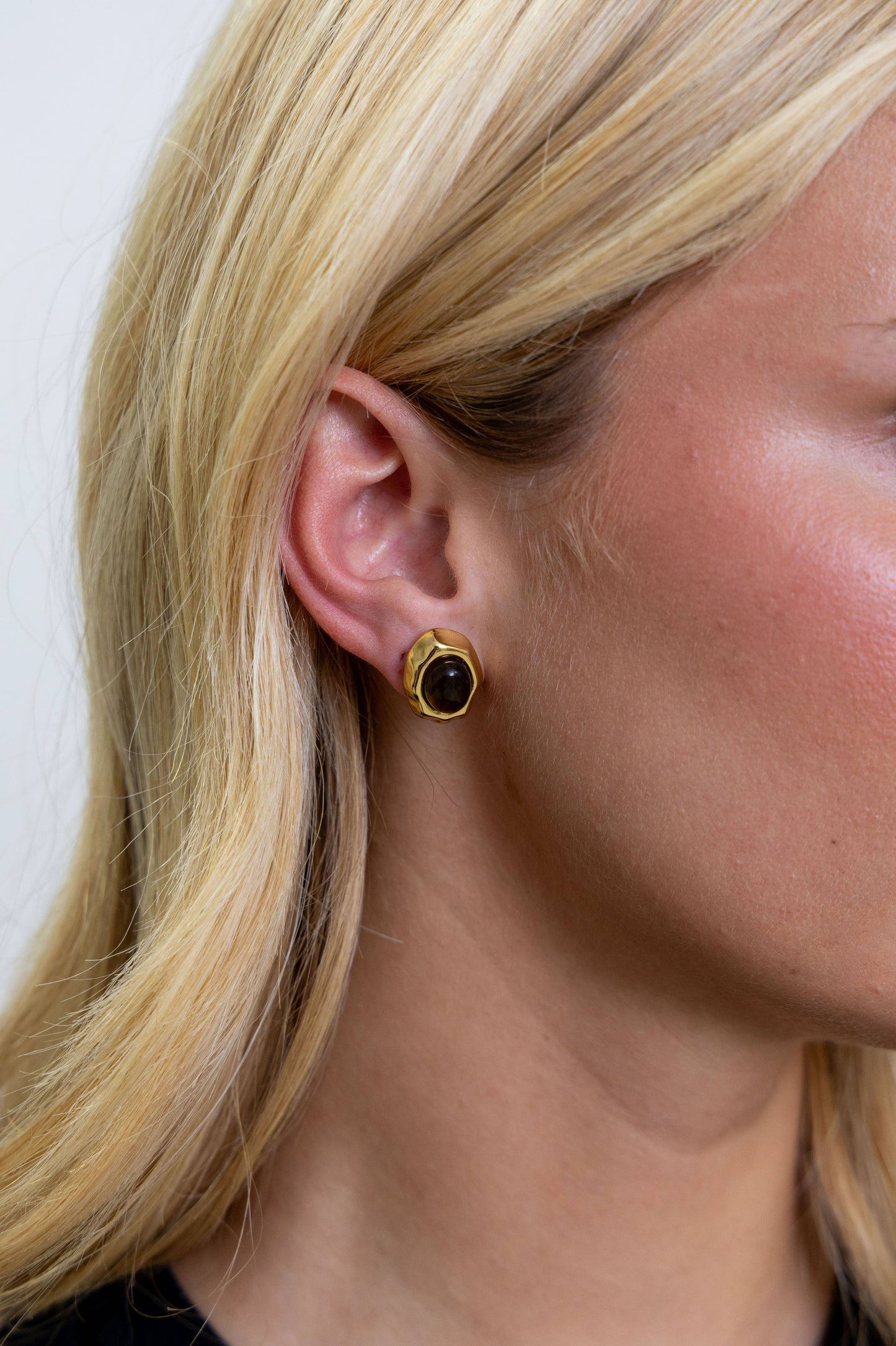 Saylor Tiger Eye Studs: 0.6"