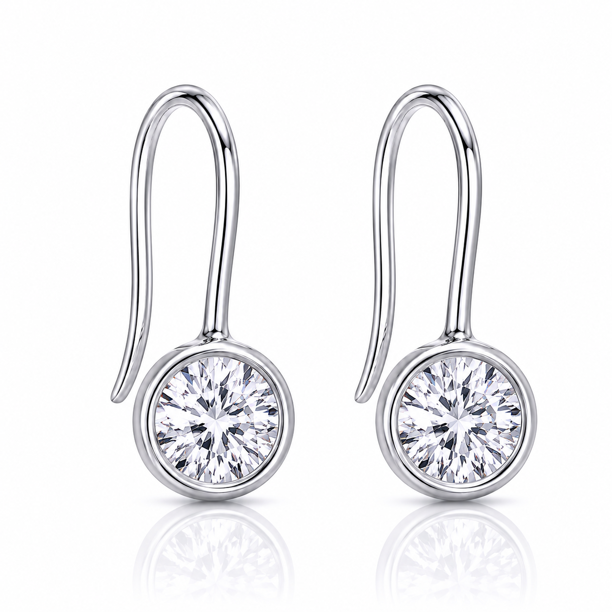 Lyla Bezel Earring: Gold / 8mm
