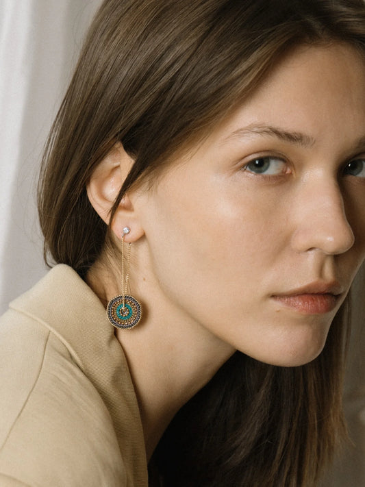 Twist Aurora Drop Earring