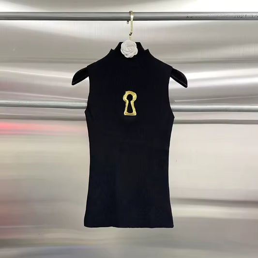 O-Neck S/L Metal Cutout Knitted Top