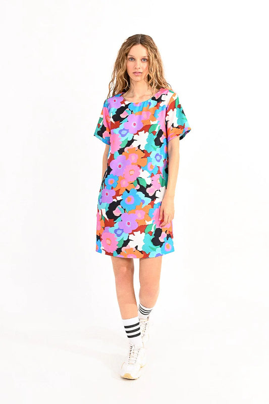 Straight silhouette dress Allover floral print